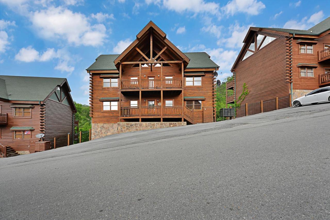 Gorgeous Large Mountain View Cabin W Hot Tub, Free Wifi, Games Villa Sevierville Luaran gambar