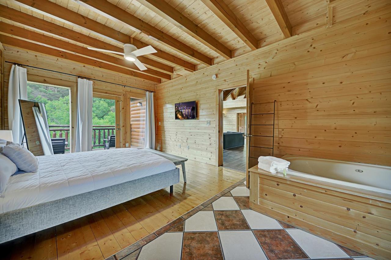 Gorgeous Large Mountain View Cabin W Hot Tub, Free Wifi, Games Villa Sevierville Luaran gambar